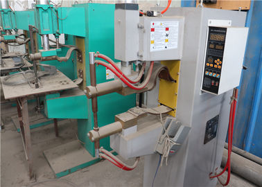 Chine Soudeuse pneumatique de tache de 100 KVAs, machine de soudure pneumatique de point de refroidissement par l'eau fournisseur