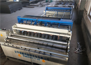 Chine Consommation de puissance faible de contrôle de PLC de machine de soudure de maille de barrière d'acier à faible teneur en carbone fournisseur