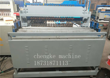 Chine Machine galvanisée de soudage par points de grillage de noir de fil, machine de soudure de maille de barrière fournisseur